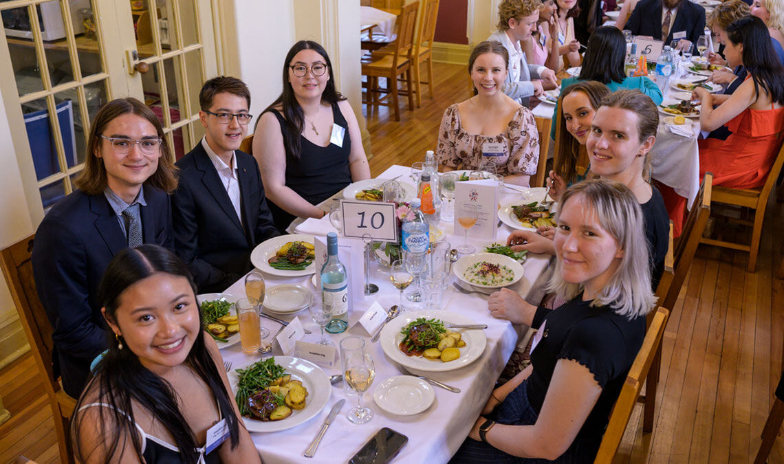 JCH-Dinning-students-675